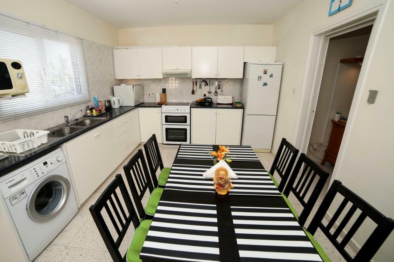 The Marilouize Apartment Пея Екстериор снимка